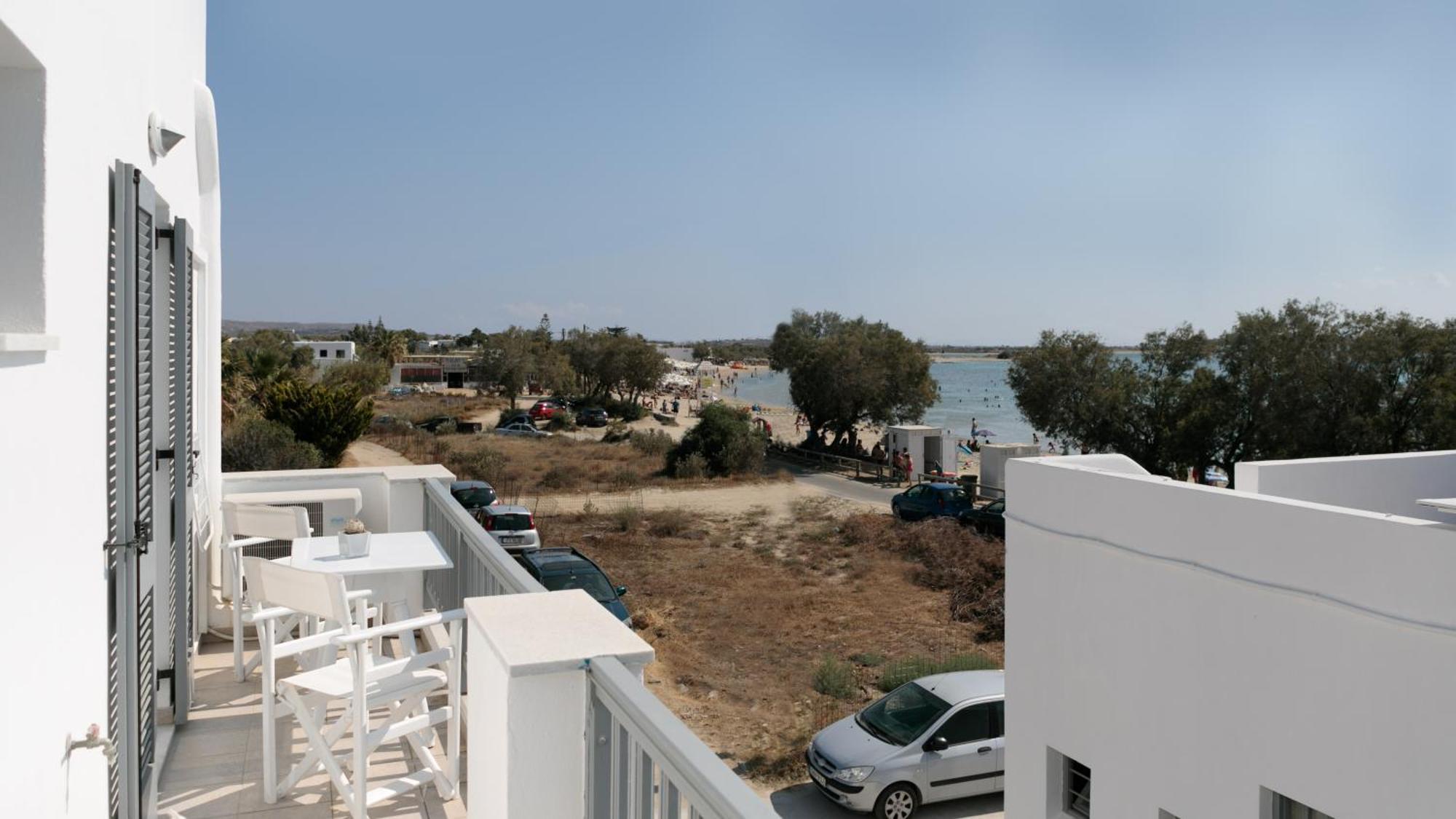 Ippokampos Beachfront Naxos City Номер фото